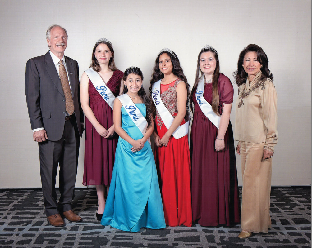 ​Queen and Princesses ​with our Founder and Past President Gladys Novinger & George Novinger